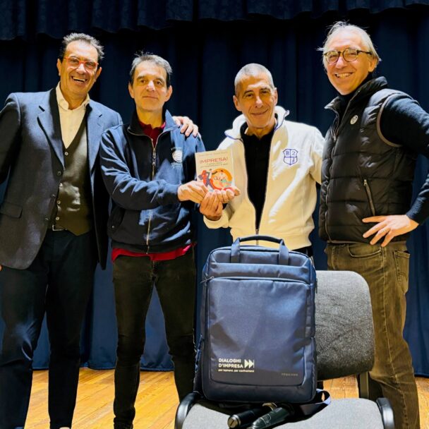 PRESENTAZIONE LIBRO IMPRESA AL LICEO SPORTIVO DELLE CANOSSIANE A TREVISO